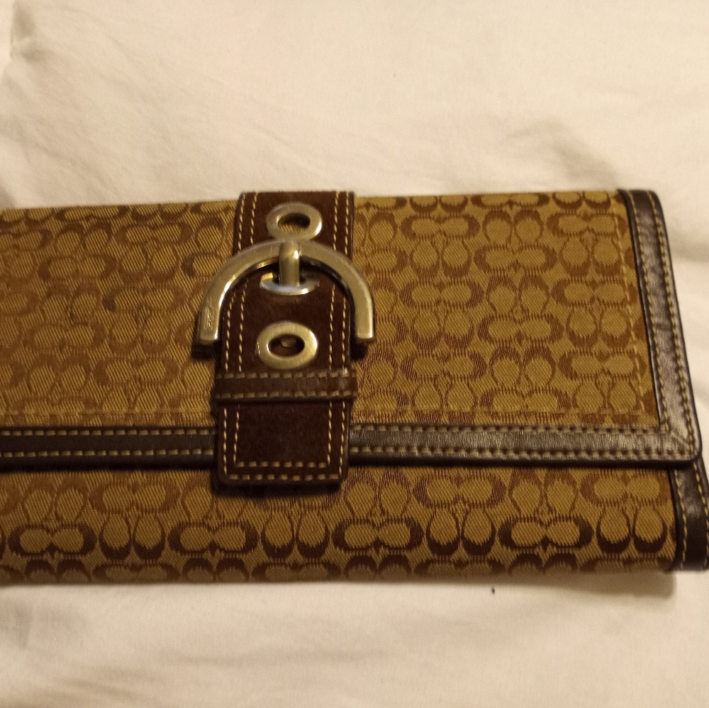 Coach wallet